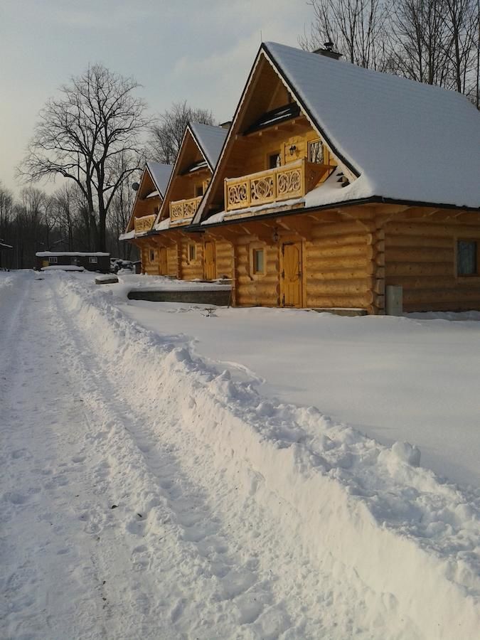 Комплексы для отдыха с коттеджами/бунгало Ostoja Karlików - Domki do Wynajęcia Bukowsko-24